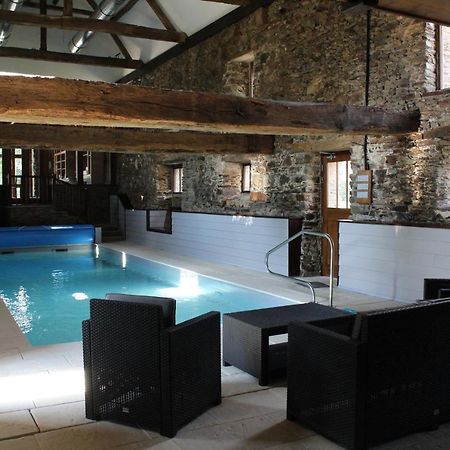 Le Manoir De La Vieille Douve Bed and Breakfast Bourg-d'Ire Esterno foto
